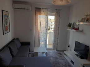 Apartment Cvita-Two Bedroom Apartment with Balcony and Sea View